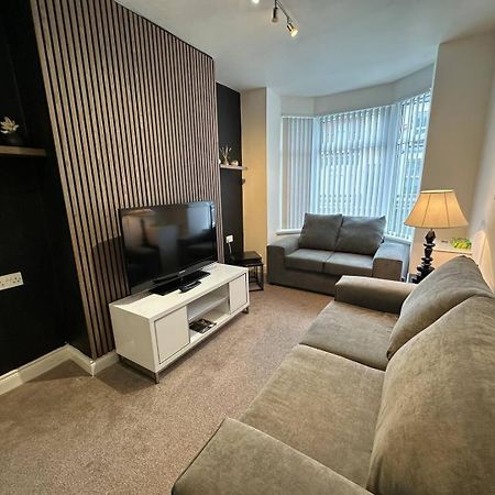 2Br Stylish Ormeau Road House Vila Belfast Exterior foto