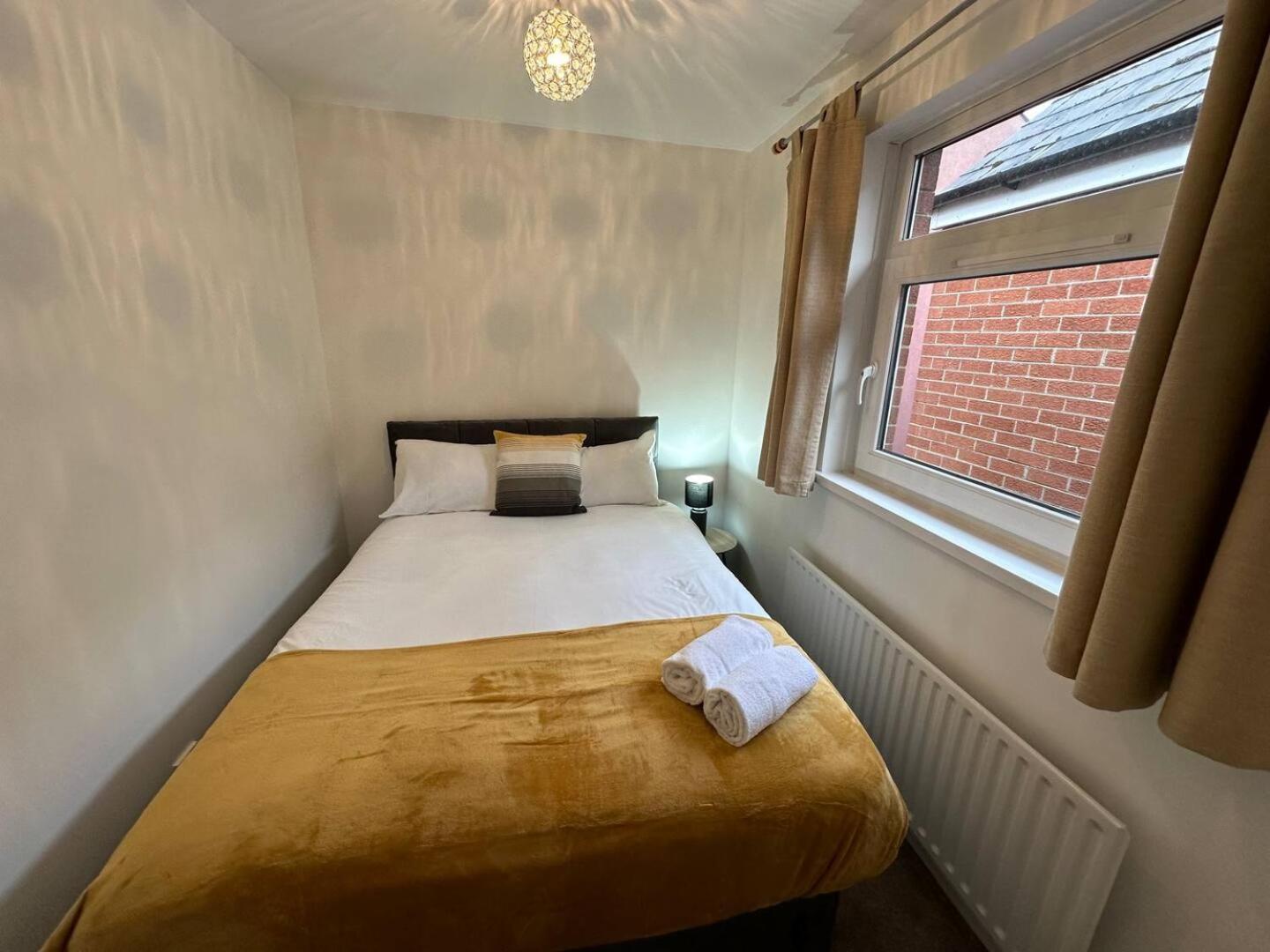 2Br Stylish Ormeau Road House Vila Belfast Exterior foto